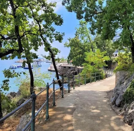 Big-blue Bayview Paradise In Opatija Apartamento