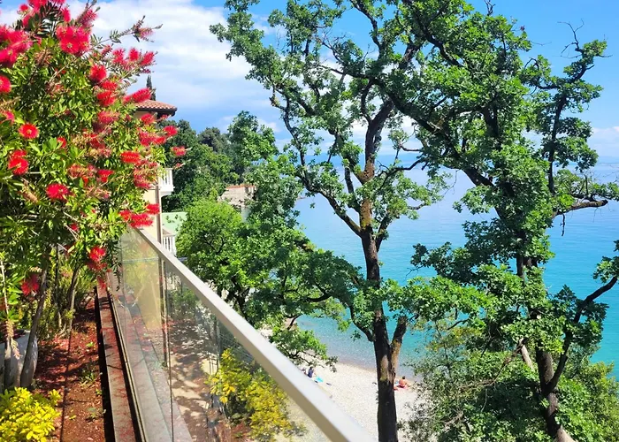 Big-blue Bayview Paradise In Opatija Ičići